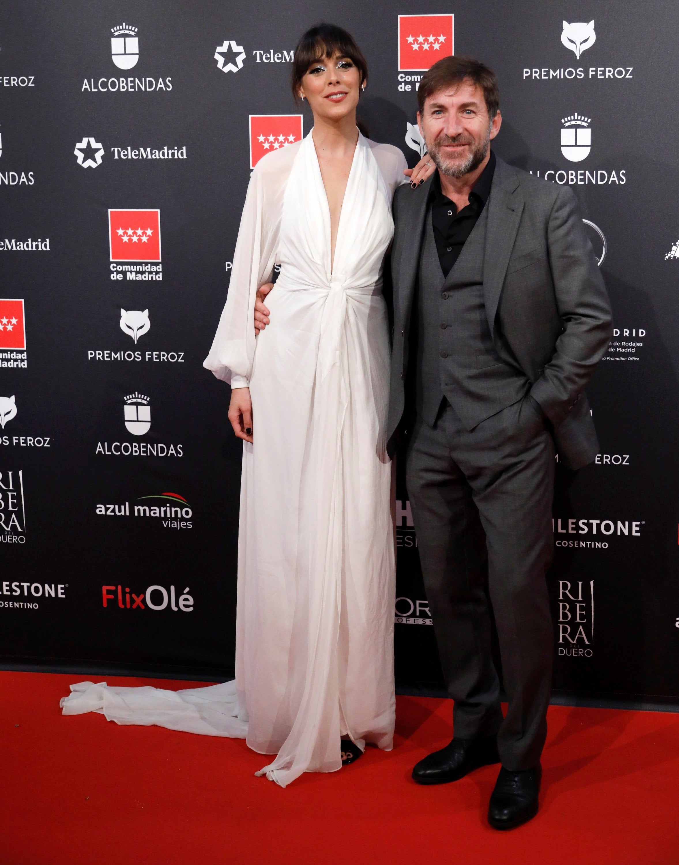 Los galardones de cine y televisión que entregan los informadores españoles llegan a su séptima edición en Alcobendas. Penélope Cruz, Candela Peña y Pedro Almodóvar están entre los asistentes. La actriz María Hervás ha sido la encargada de presentar la gala donde 'Dolor y gloria' ha arrasado con seis premios.