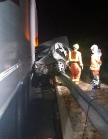 Imagen secundaria 2 - Tráfico en Valencia | Una mujer muere al colisionar su coche con un camión en la A-3 a la altura de Cheste