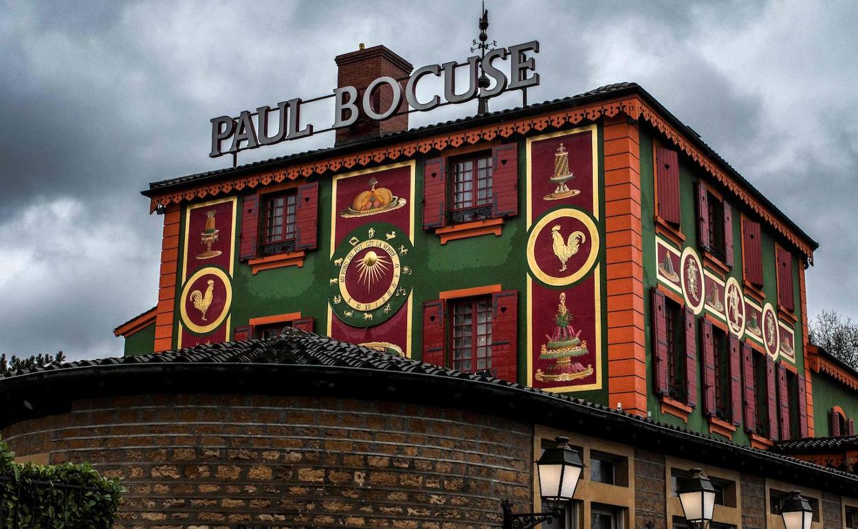 Así es el local 'Paul Bocuse' que ha perdido una estrella Michelín. 