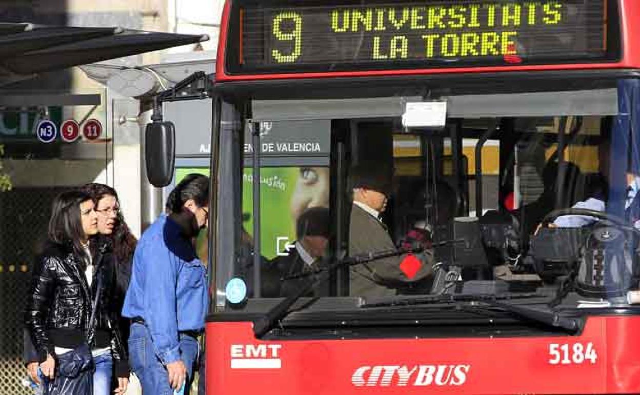 Un autobús de la EMT de Valencia.