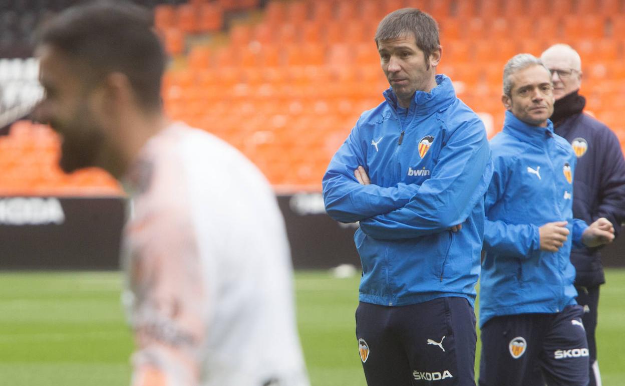 Celades, en el entrenamiento que se celebró en Mestalla