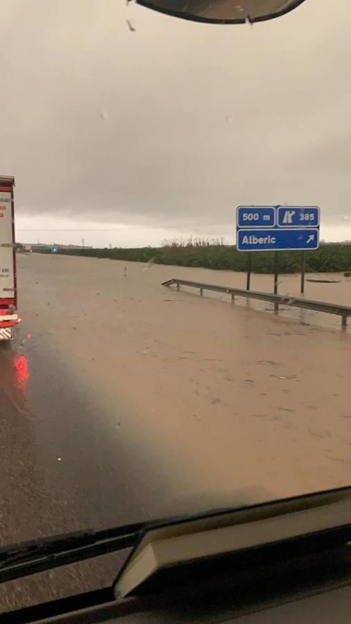 Lluvia en el 'bypass'.