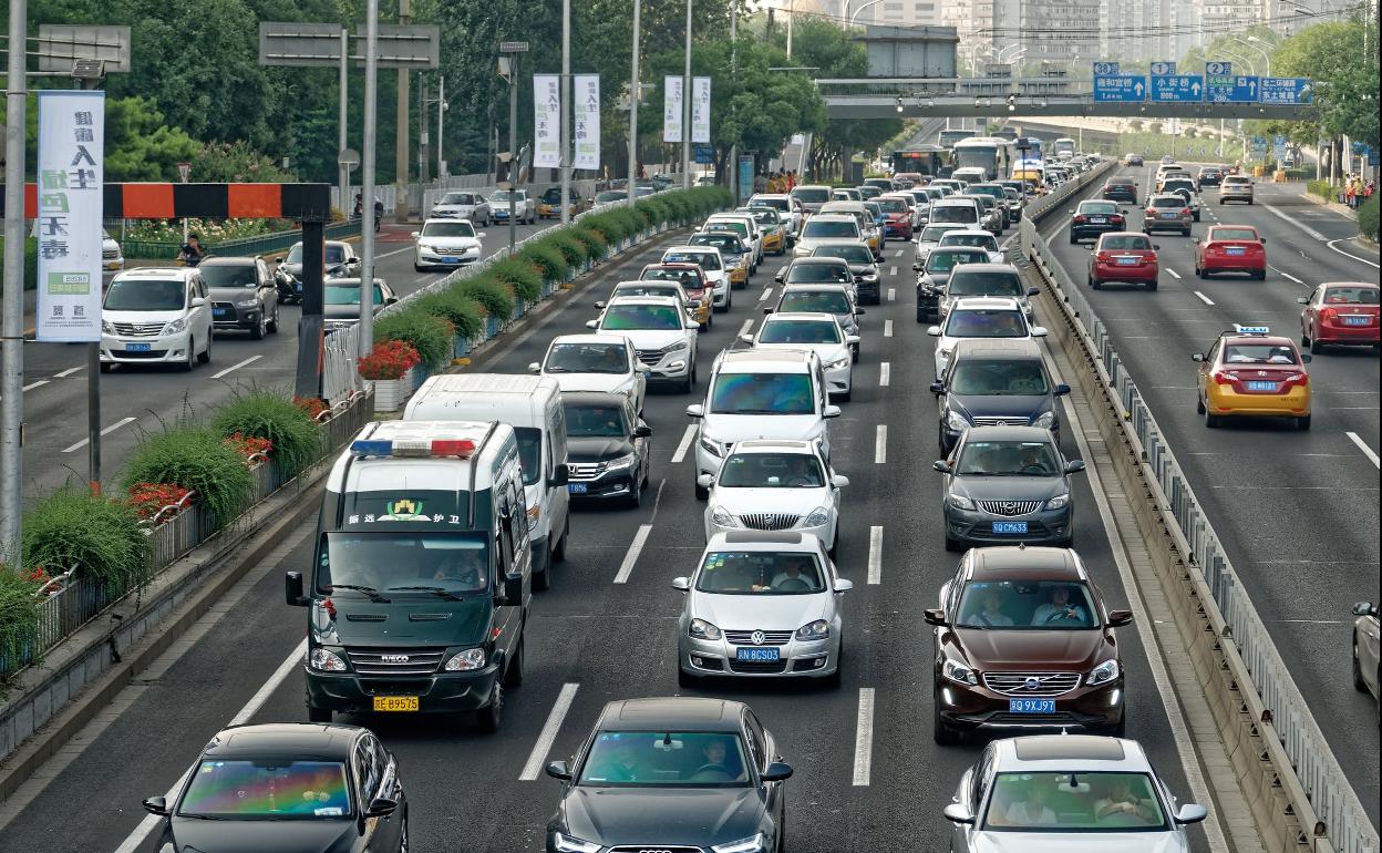 Los 148 municipios de más de 50.000 habitantes que prohibirán la circulación de coches en España