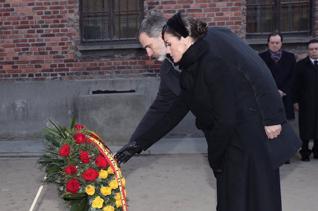 Felipe VI y doña Letizia representan a España en el acto que se celebra en este lugar con motivo del 75 aniversario de su liberación