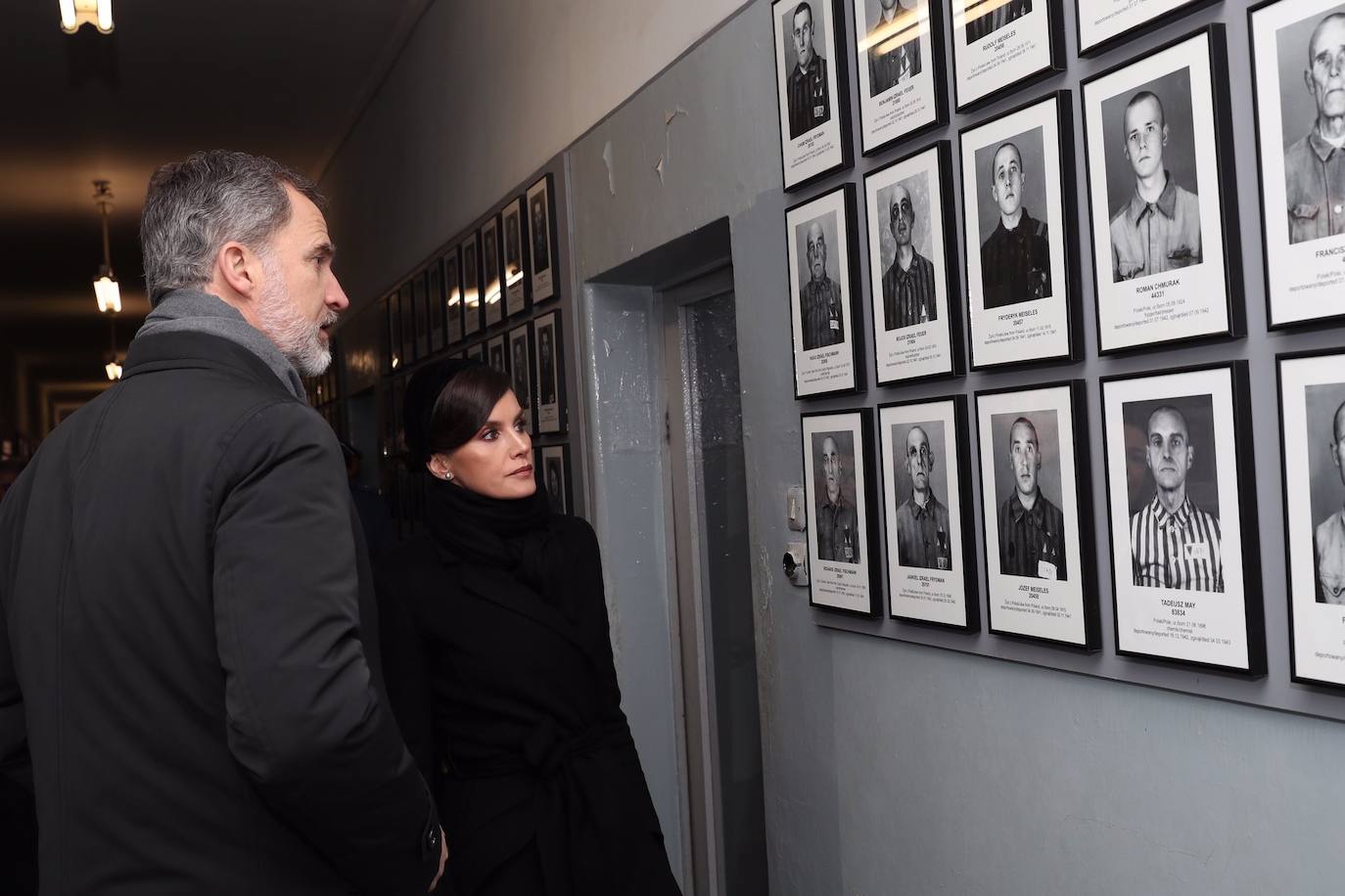 Felipe VI y doña Letizia representan a España en el acto que se celebra en este lugar con motivo del 75 aniversario de su liberación