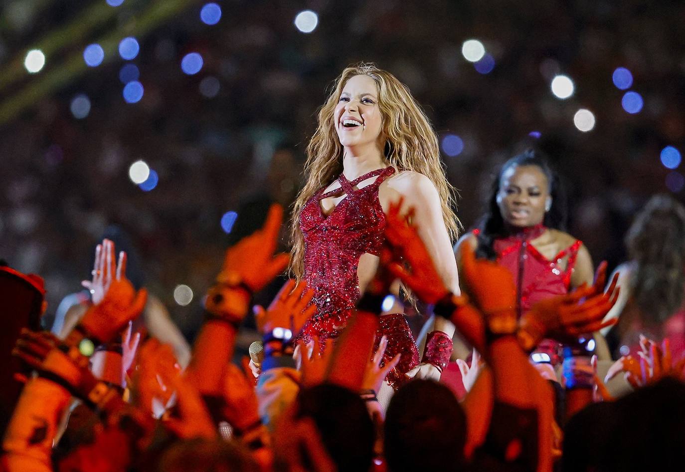 La neoyorquina de origen puertorriqueño Jennifer López y la colombiana Shakira pusieron a bailar este domingo a Miami en el show de medio tiempo del partido del Super Bowl de la NFL entre los Kansas City Chiefs y los San Francisco 49ers. 