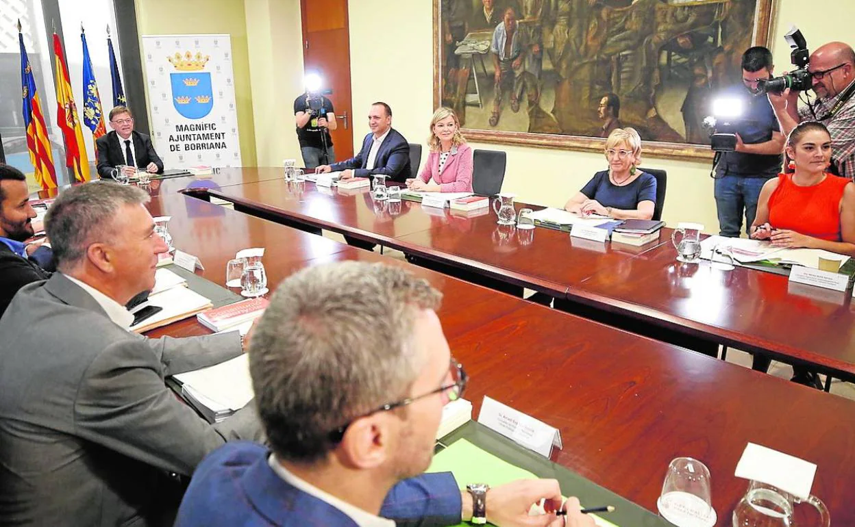 Pleno del Consell, durante una reunión en Burriana. 