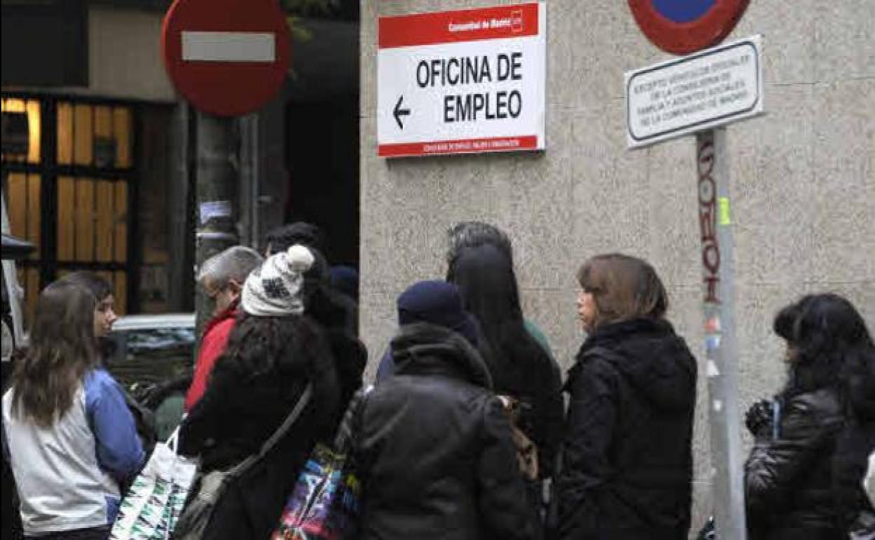 Paro en la Comunitat | El paro sube en casi 9.000 personas en enero en la Comunitat, un 2,52 % más