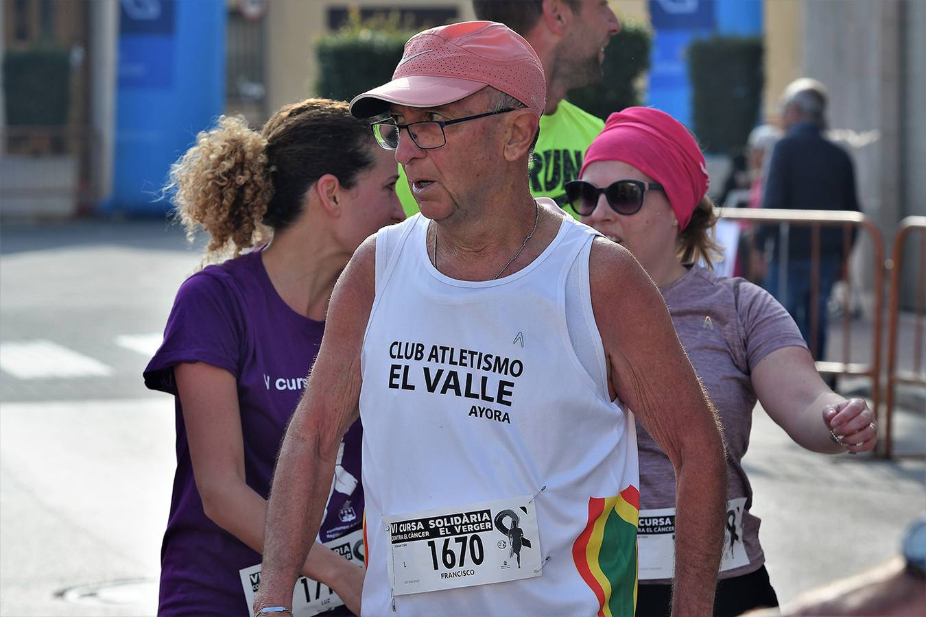 Fotos: Búscate en la carrera contra el cáncer en El Verger