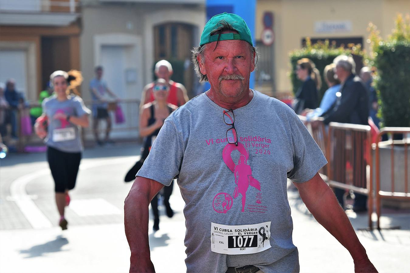 Fotos: Búscate en la carrera contra el cáncer en El Verger