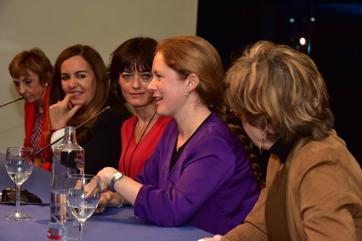 Las expertas Consuelo Guerri, Fátima Martínez, Corpus Gómez Calderón, Marta Ruipérez y Patricia Martín debaten en Dénia sobre la situación actual de las vocaciones científicas en un foro organizado por LAS PROVINCIAS.