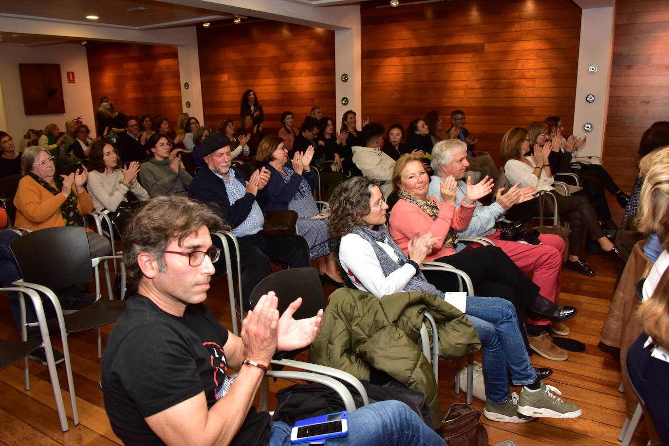 Las expertas Consuelo Guerri, Fátima Martínez, Corpus Gómez Calderón, Marta Ruipérez y Patricia Martín debaten en Dénia sobre la situación actual de las vocaciones científicas en un foro organizado por LAS PROVINCIAS.