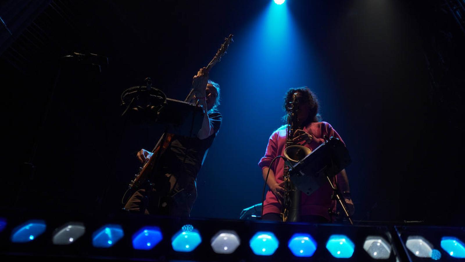 Los mayores éxitos de Mecano volverán a sonar con un formato más multimedia, multidisciplinar y vanguardista en un nuevo musical, «Cruz de Navajas», que rinde homenaje a lo que fue «el mejor grupo de España» en los años 80. La Rambleta de Valencia acogerá el próximo 3 de marzo el estreno nacional de este nuevo musical, que representará las 35 canciones esenciales de la banda en directo. 