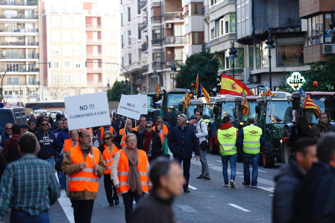 Fotos: Manifestación de tractores en el centro de Valencia