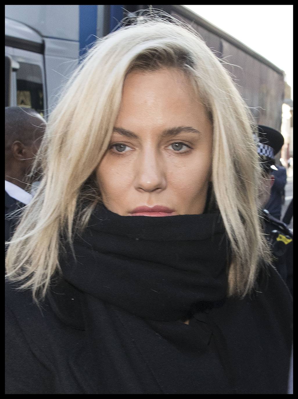 La presentadora de televisión británica Caroline Flack ha sido encontrada muerta en su apartamento de Londres este sábado 15 de febrero. Flack fue presentadora del exitoso reality show 'Love Island', el equivalente británico de 'La isla de las tentaciones'.