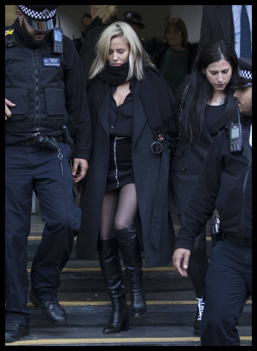 La presentadora de televisión británica Caroline Flack ha sido encontrada muerta en su apartamento de Londres este sábado 15 de febrero. Flack fue presentadora del exitoso reality show 'Love Island', el equivalente británico de 'La isla de las tentaciones'.