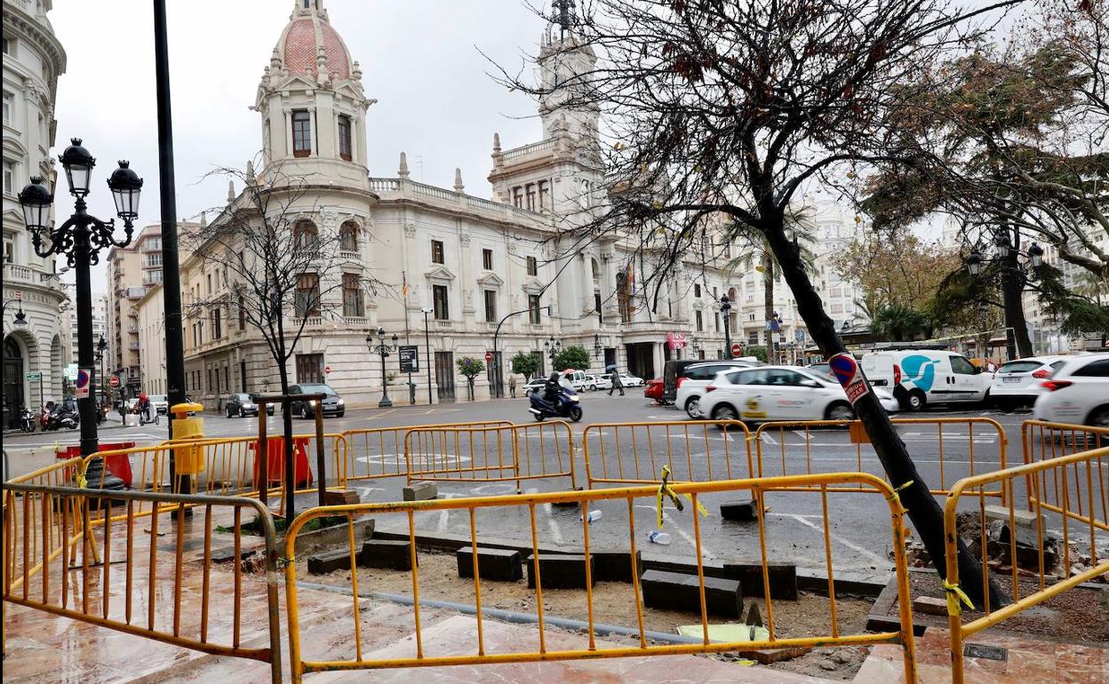 Obras en la plaza del Ayuntamiento. 