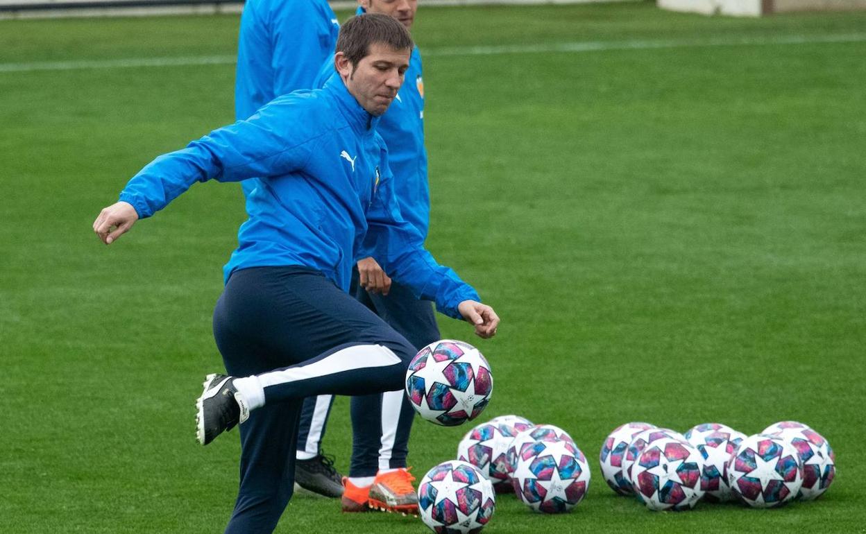 Celades durante el entrenamiento de este martes.