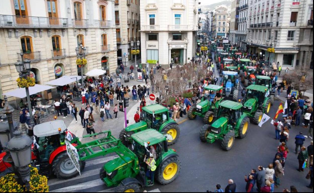 Manifestación de agricultores ayer en Granada.