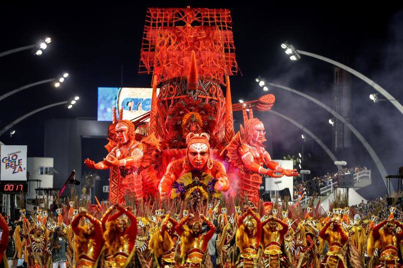 Fotos: El Carnaval de Río llena Brasil de fiesta, música, movimiento y color
