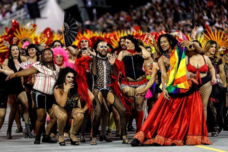 Fotos: El Carnaval de Río llena Brasil de fiesta, música, movimiento y color