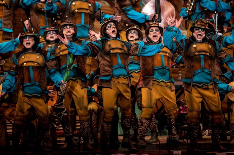 El Concurso Oficial de Agrupaciones Carnavalescas (COAC) que se celebra en el Gran Teatro Falla de Cádiz ha llegado a su fin con la celebración de la Gran Final este viernes. Estos han sido los ganadores: COMPARSAS: 1º Tino Tovar: Oh capitán, my capitán - 2º Martínez Ares: La chusma selecta - 3º Remolino: Los encaidenaos- 4º Jona: Los aislados || CUARTETOS: 1º El cuarteto del more... - 2º Vida y obra de Juan Carlos I, Bajo D - 3º Cari, resiste || CHIRIGOTAS: 1º Los Cadizfornia - 2º No aguantamos más... vamos de impacientes - 3º Los Geni de Cádi - 4º Estrés por cuatro || COROS: 1º La colonial- 2º Tócame- 3º Creaciones S.A. - 4º Al sonar las doce