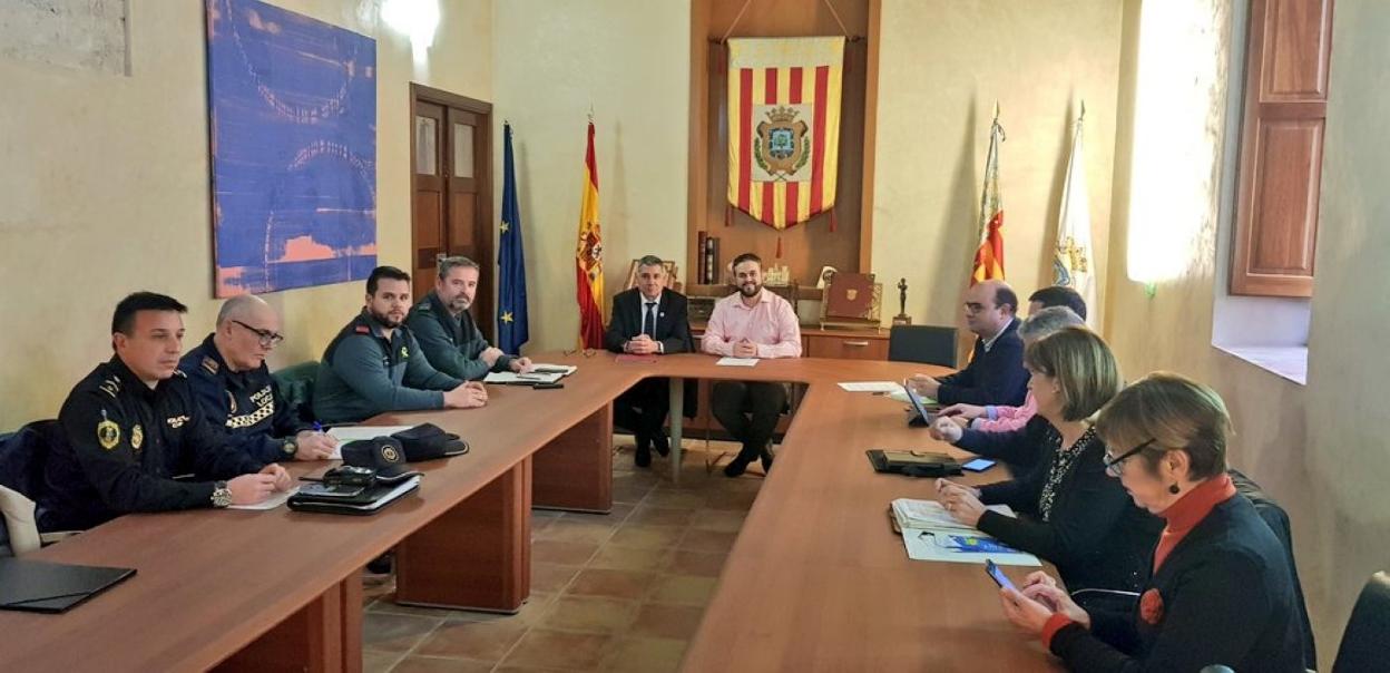 Momento de la reunión de la Junta Local de Seguridad de Albaida. lp