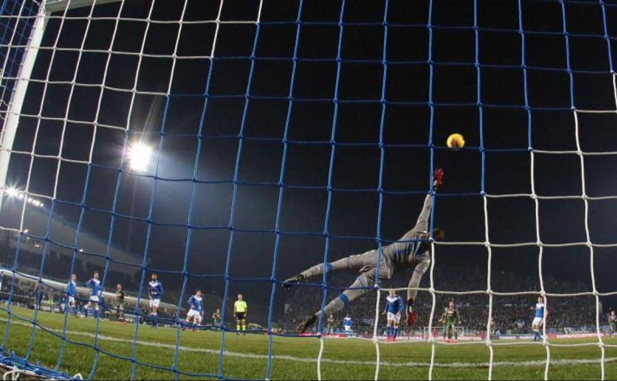 Imagen de un gol durante un partido de la Serie A en Italia. 