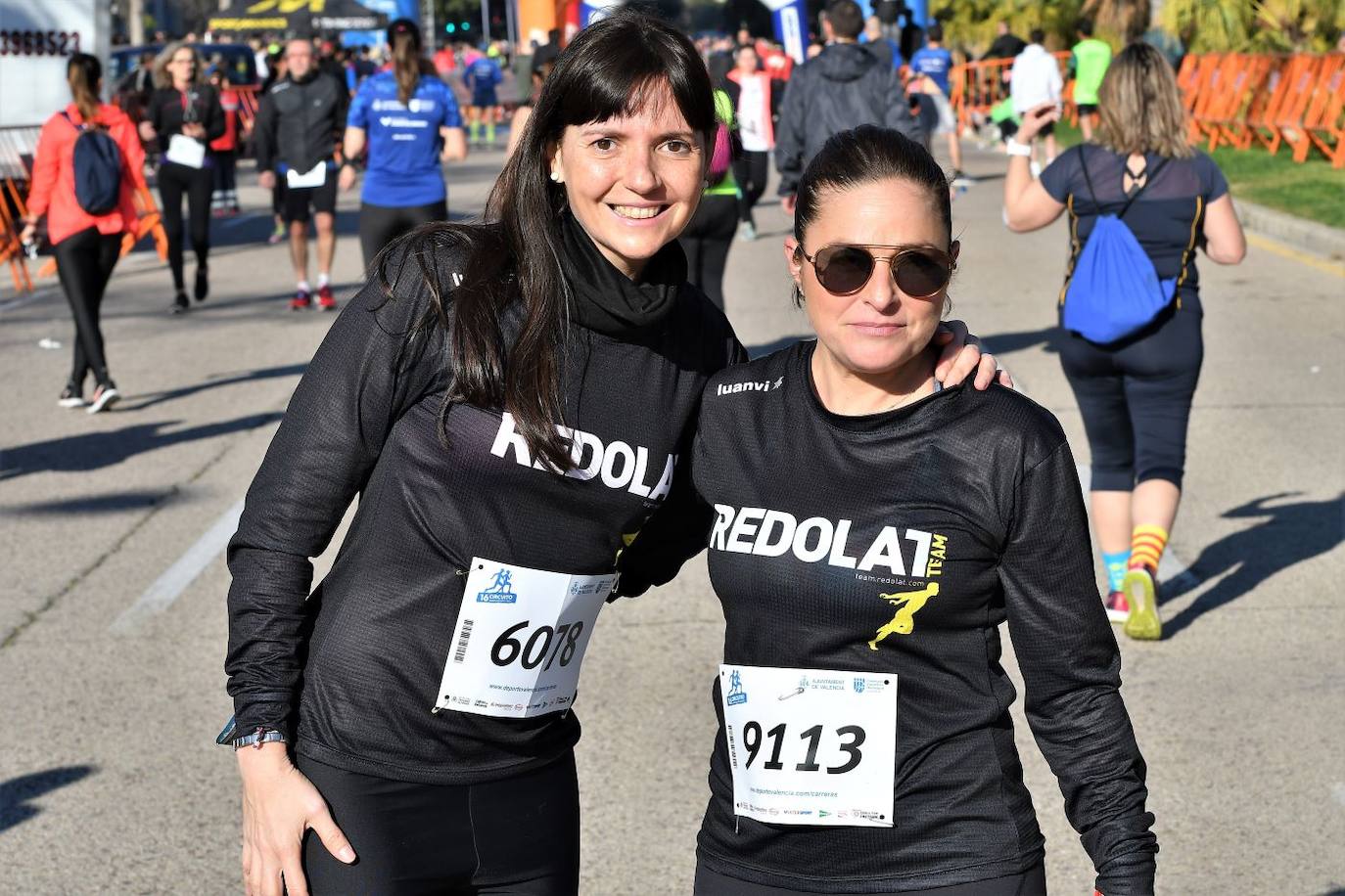 Miles de personas se dan cita en la VI Carrera Never Stop Running 2020 de Valencia con un recorrido de 5 kilómetros por las proximidades de la avenida de Francia.