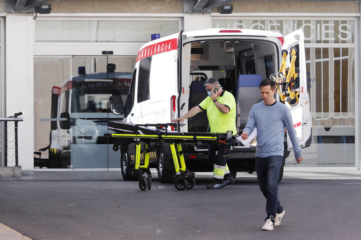 La Conselleria de Sanitat ha activado el ptotocolo sanitario hospitalizado en el hospital Dr. Peset, ante un posible caso de coronavirus en Valencia. 