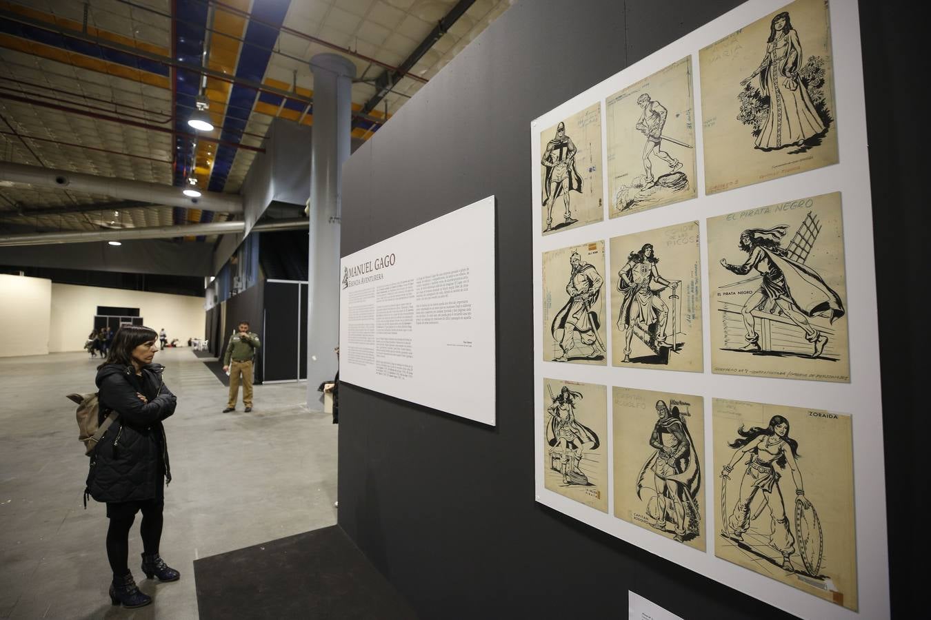 Cientos de personas en la apertura del Salón del Cómic de València, que reúne a 211 firmas expositoras, 120 autores de cómic e ilustración y un centenar de actividades, charlas y talleres infantiles.