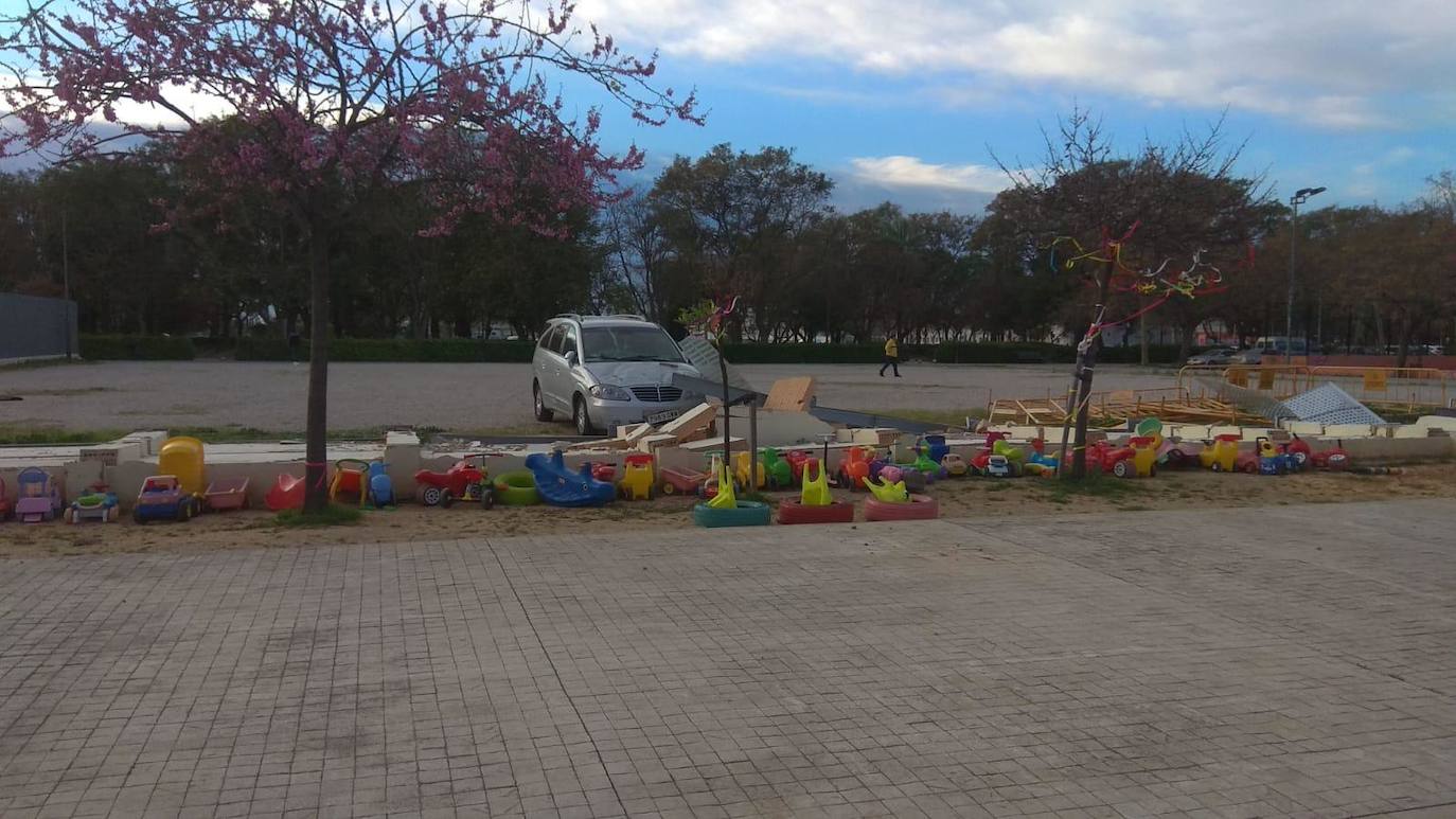 El viento derriba el muro de la escuela infantil municipal de Quatre Carreres