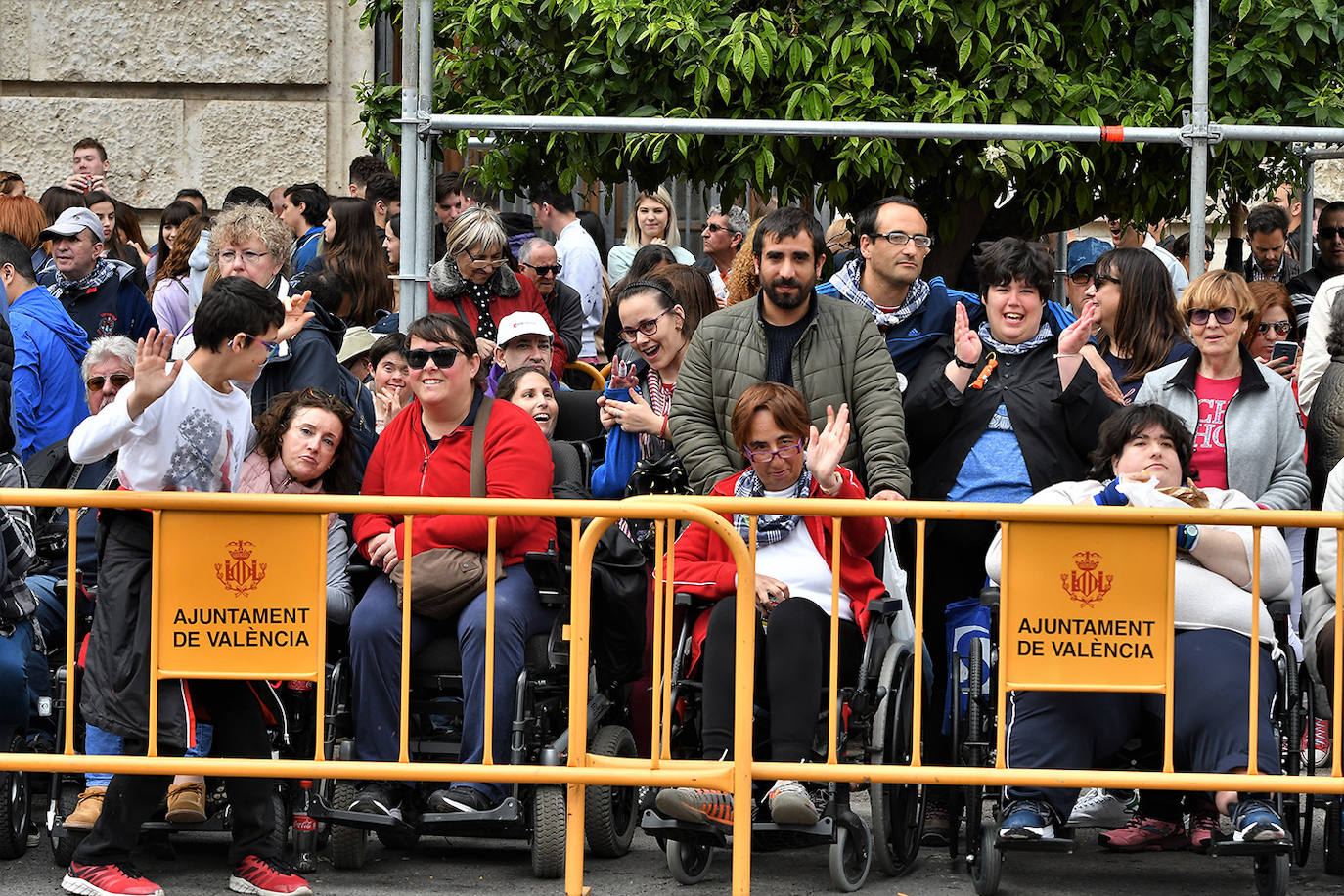 Pirotecnia Alpujarreña ha repetido su temido 'martillo de Thor', un efecto con el que ha conquistado a toda la plaza del Ayuntamiento. 