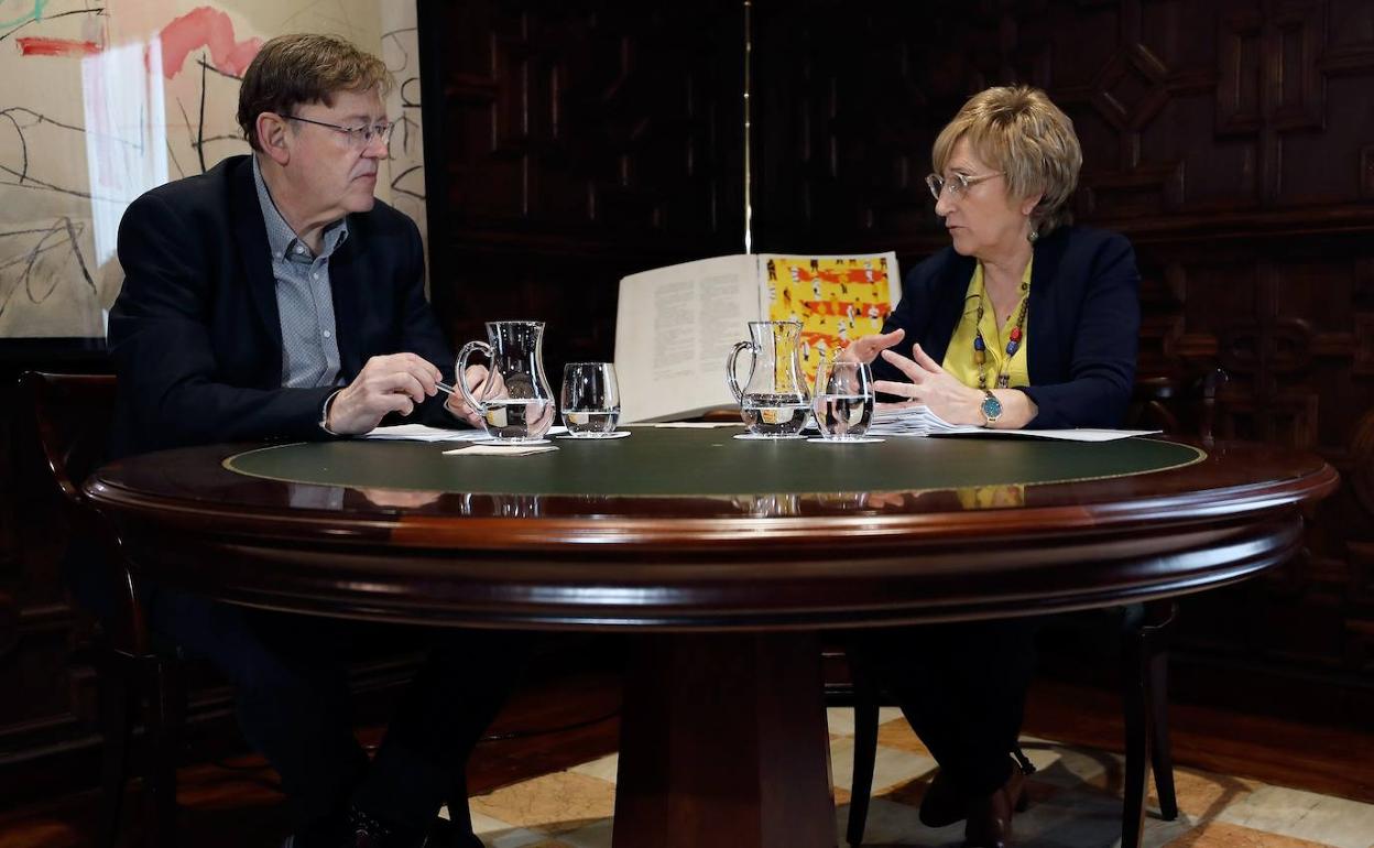 Reunión de Ximo Puig y Ana Barceló, esta mañana. 