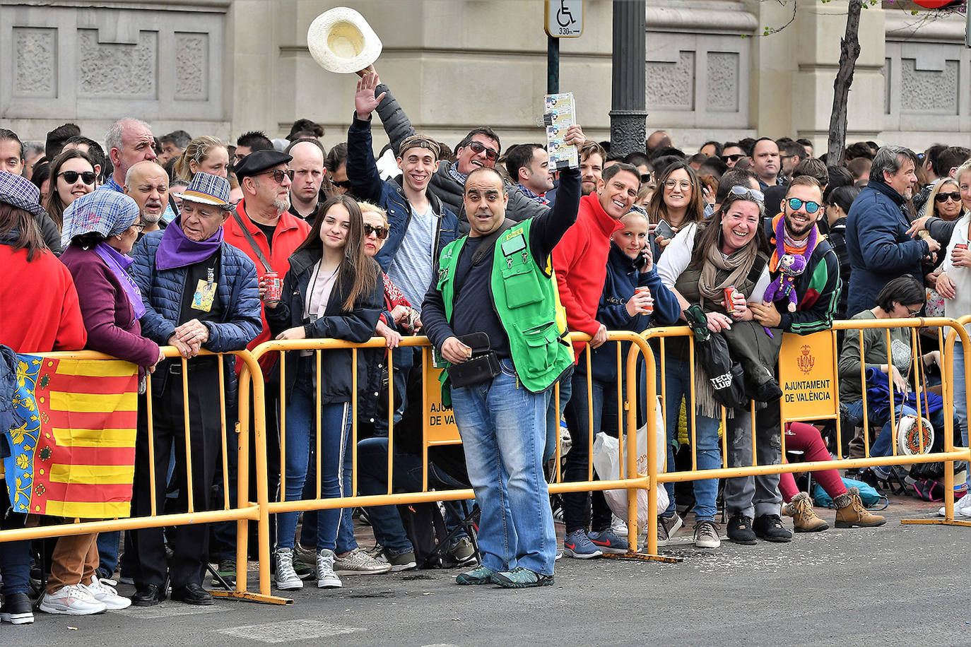 Fotos: Búscaté en la mascletà del sábado 7 de marzo de 2020