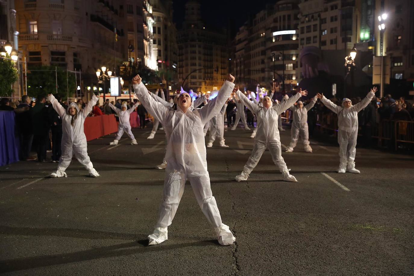 Fotos: La magia de la Cabalgata del Ninot estrena las Fallas