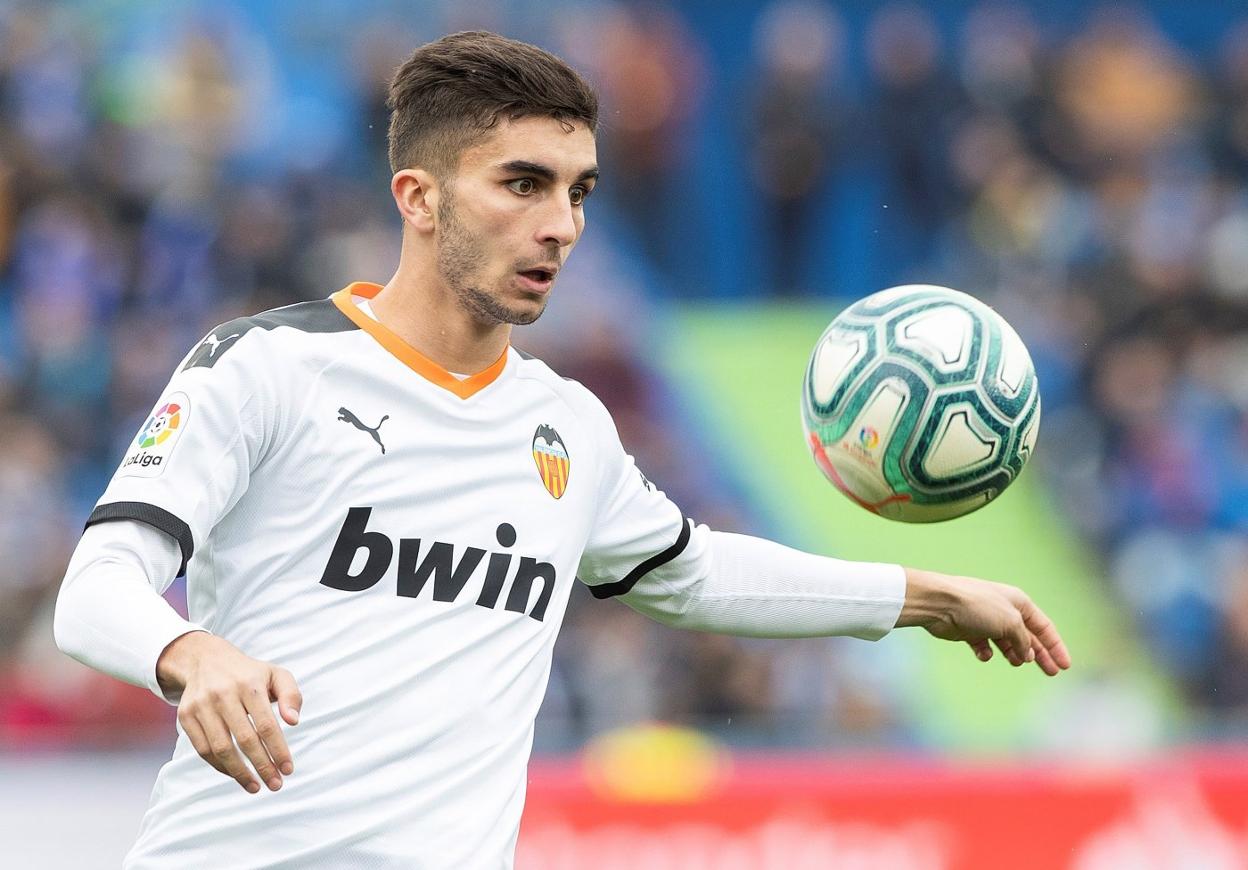 Ferran Torres, durante el Getafe-Valencia. Rodrigo Jiménez