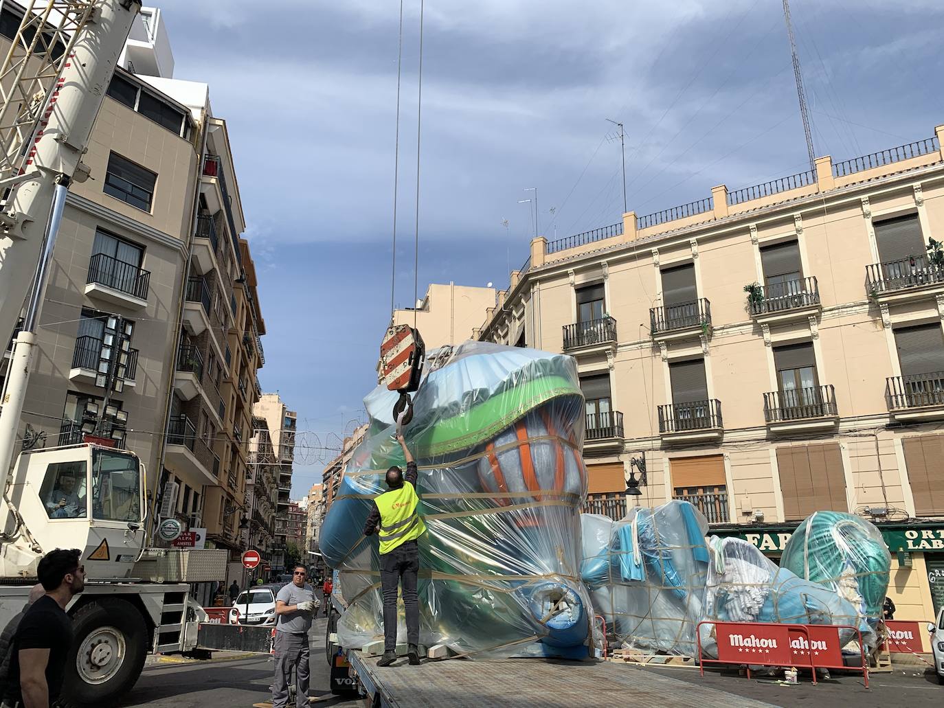 Desmontaje de las Fallas 2020 de Valencia: Convento Jerusalén - Matemático Marzal