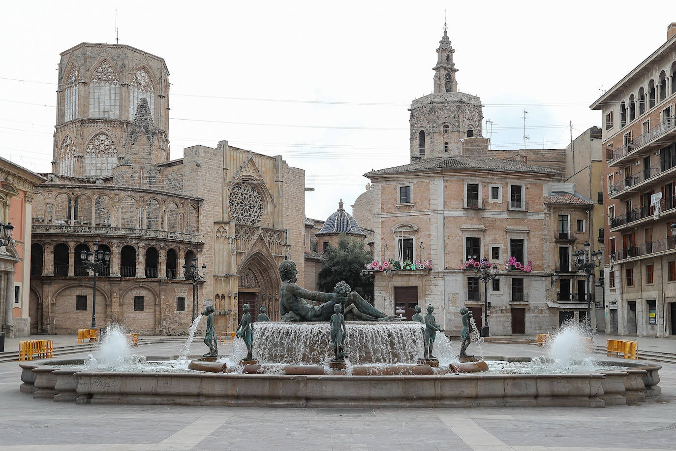 Valencia y el resto de las localidades de la Comunitat luchan como pueden contra la pandemia. 