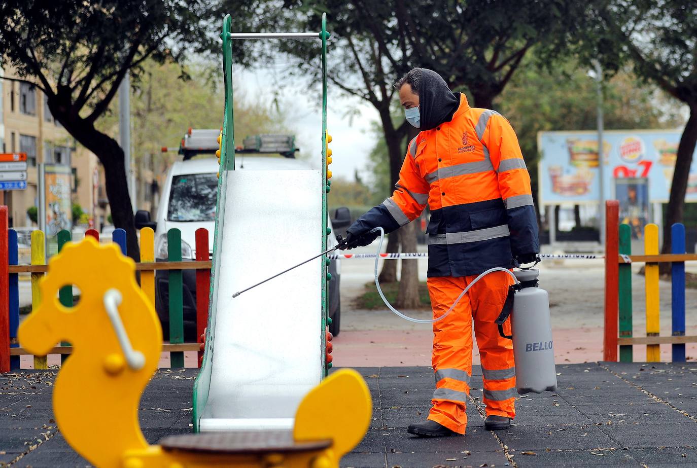 Valencia y el resto de las localidades de la Comunitat luchan como pueden contra la pandemia. 