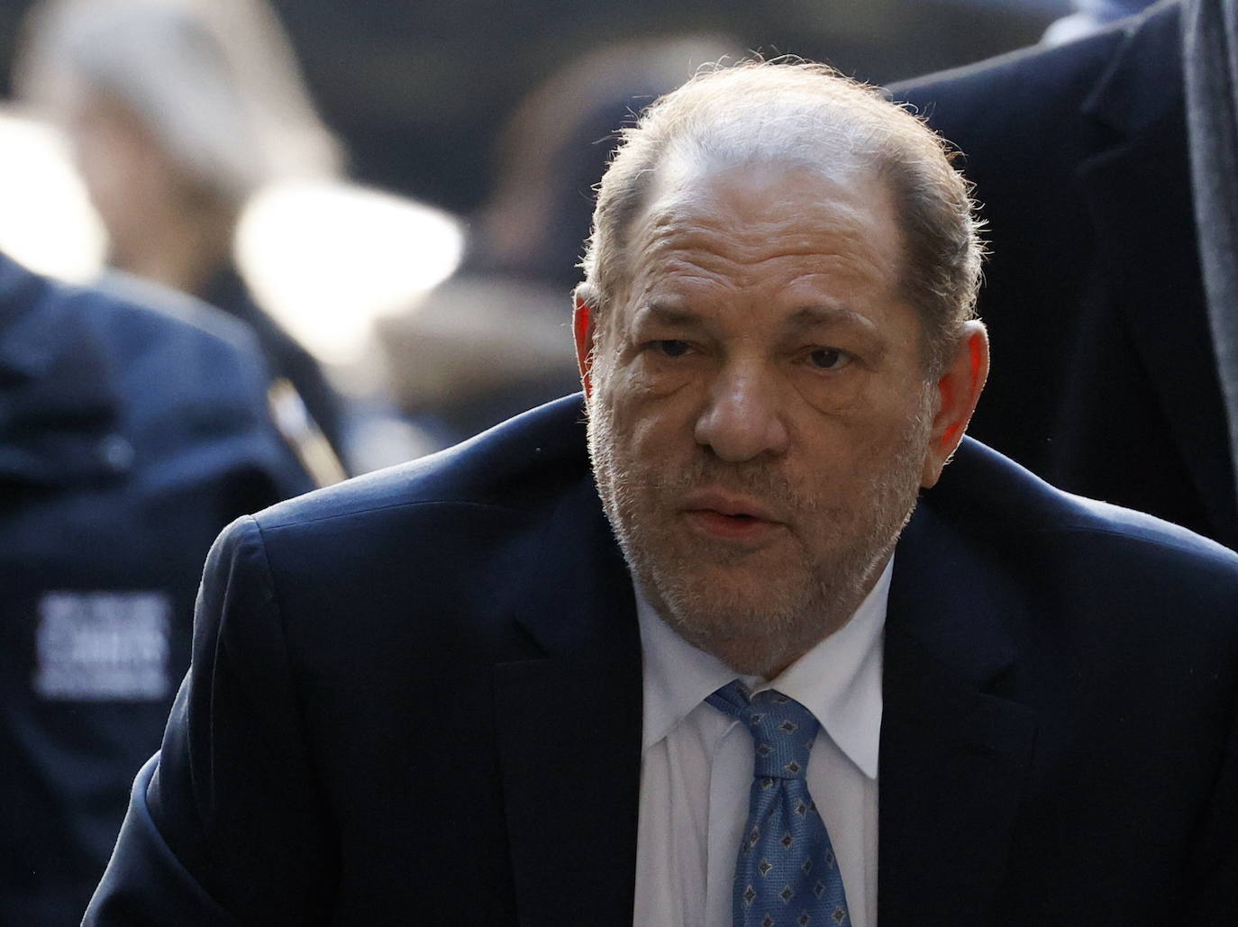 Harvey Weinstein | El otrora magnate de Hollywood Harvey Weinstein, encarcelado por agresión sexual y violación,  ha dado positivo por coronavirus , según informaron el pasado domingo medios estadounidenses. Weinstein, de 68 años, se encuentra en una cárcel en el norte del estado de Nueva York tras ser sentenciado a 23 años de prisión por violación y agresión sexual el 11 de marzo.