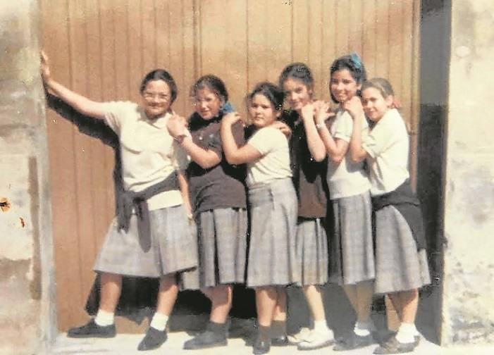 Sobre sus amigas: «Empezamos con dos años y pasamos juntas todos los años que duró el colegio. Llevo toda mi vida con ellas, son como mi familia».