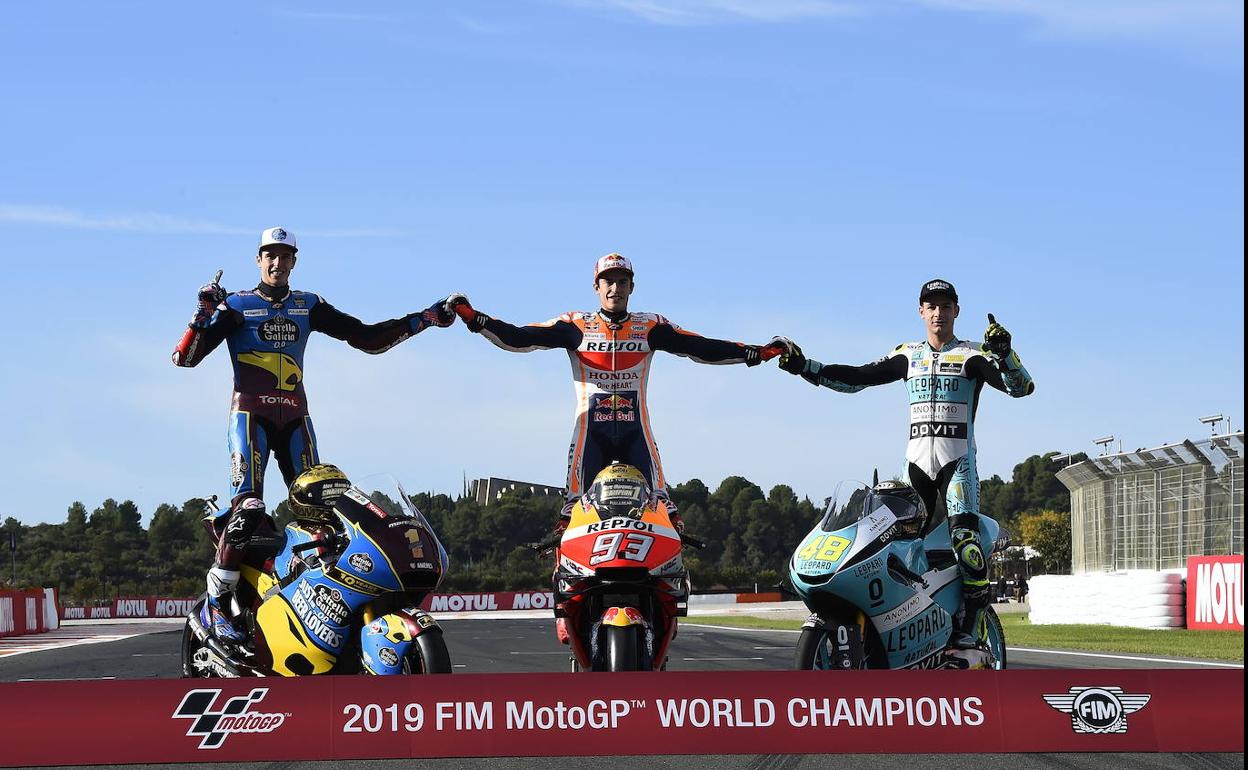 La foto de los campeones de 2019, habitual en el cierre de Mundial en Cheste durante los últimos años. 