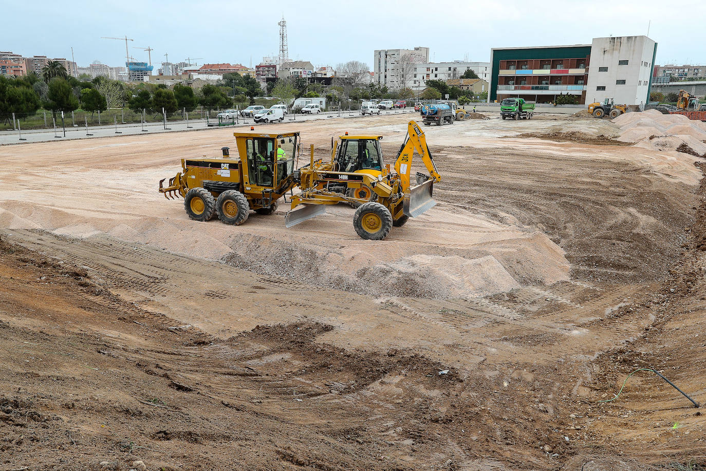 Obras para el hospital de campaña junto a La Fe. 