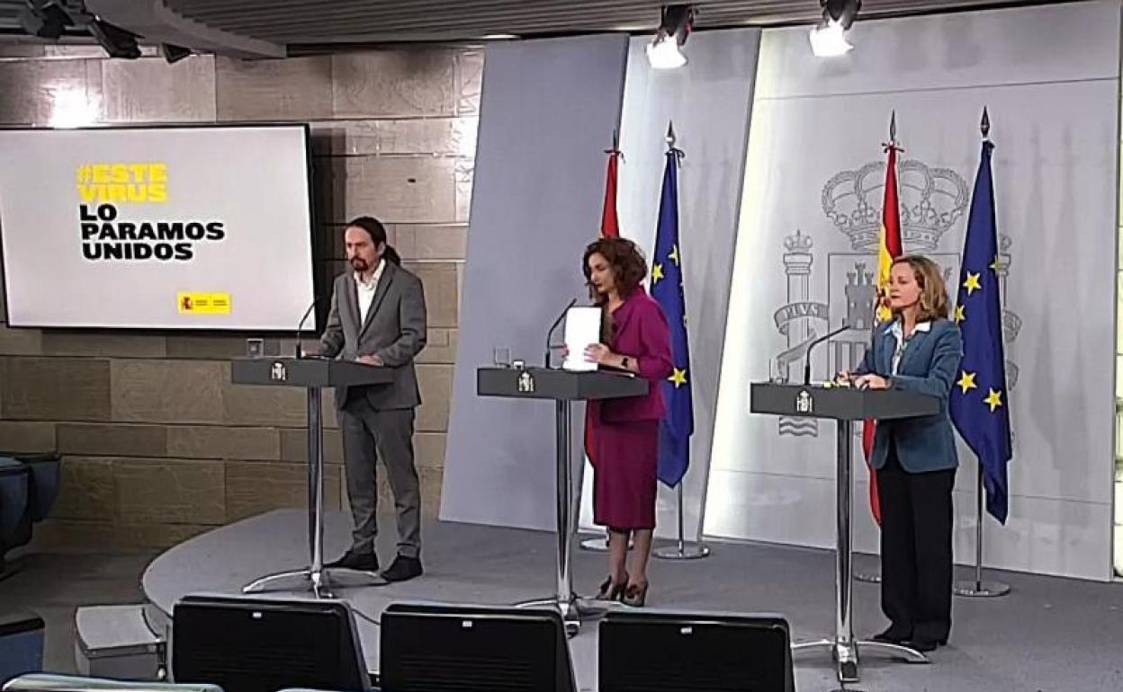 Rueda de prensa de los miembros del Gobierno que han anunciado las medidas.