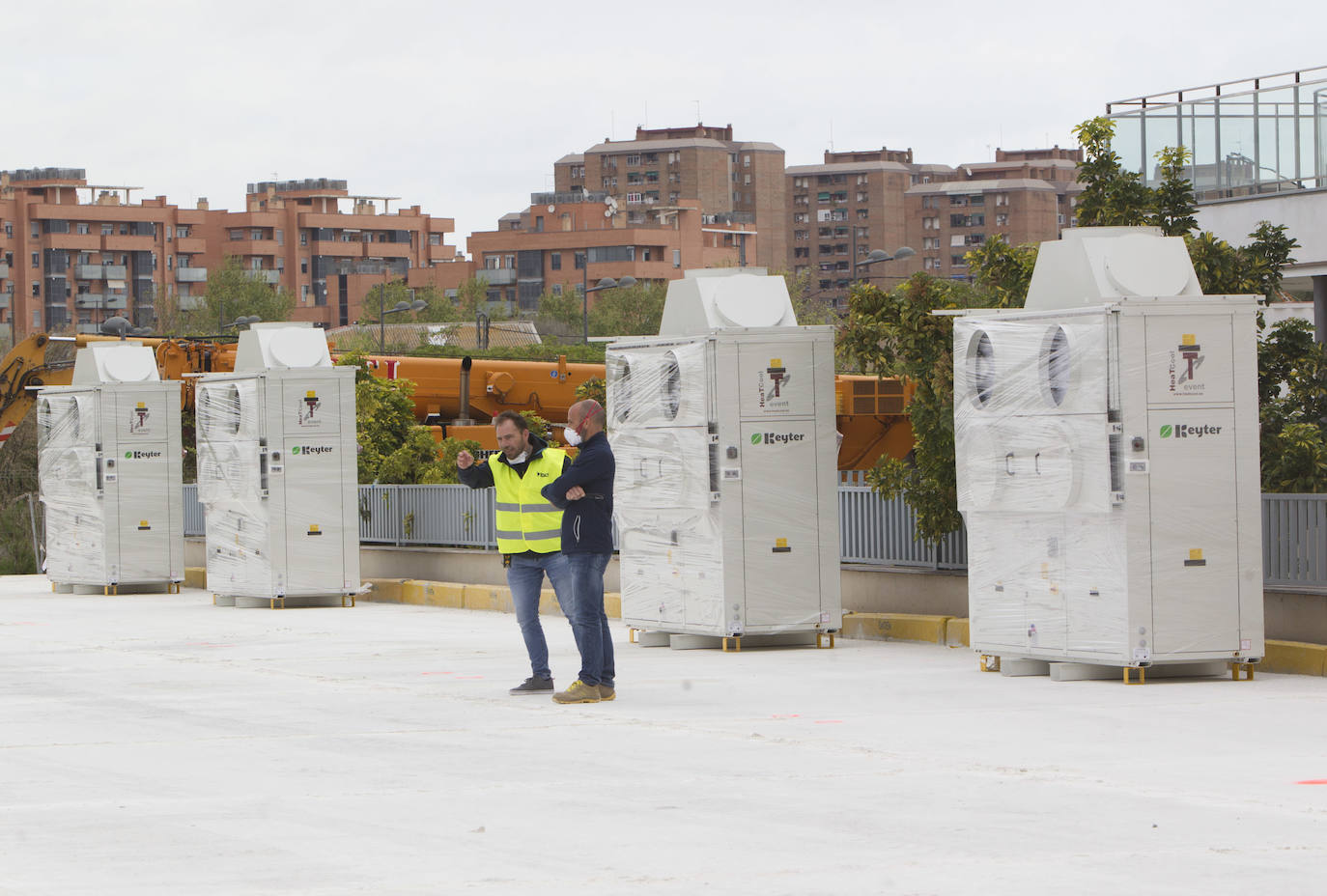 La crisis sanitaria de carácter mundial causada por el Covid-19 está desbordando el sistema hospitalario. El edificio, que se está construyendo junto al hospital La Fe, tendrá 500 camas.