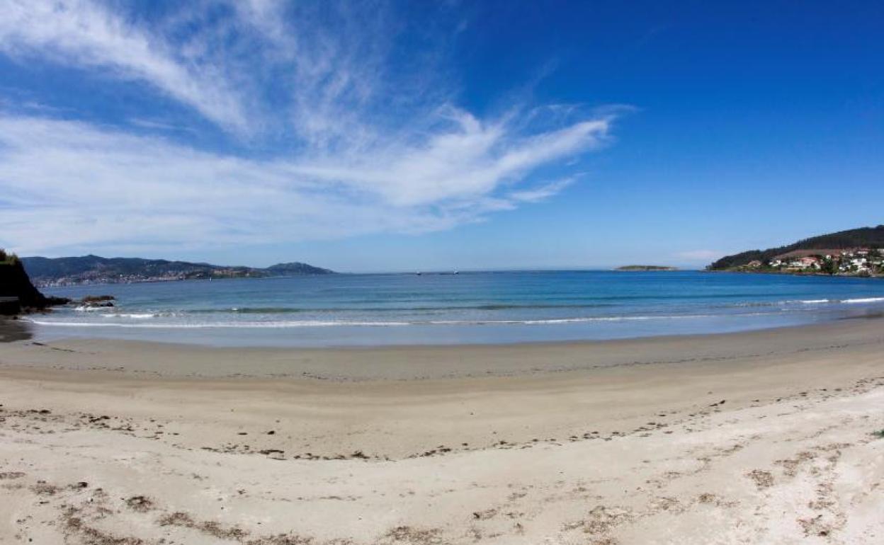 Playa desierta en Panxón. 