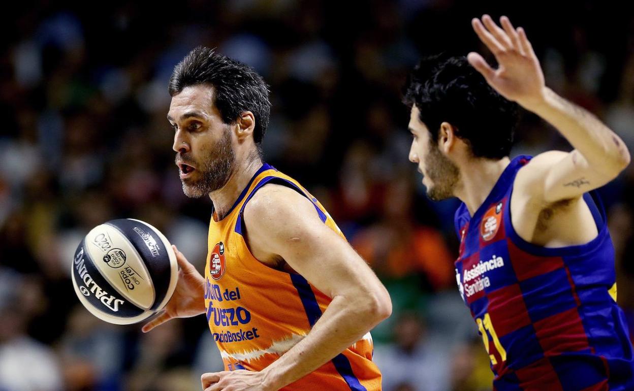 Fernando San Emeterio, durante el partido de cuartos de final de la Copa del Rey ante el Barcelona.