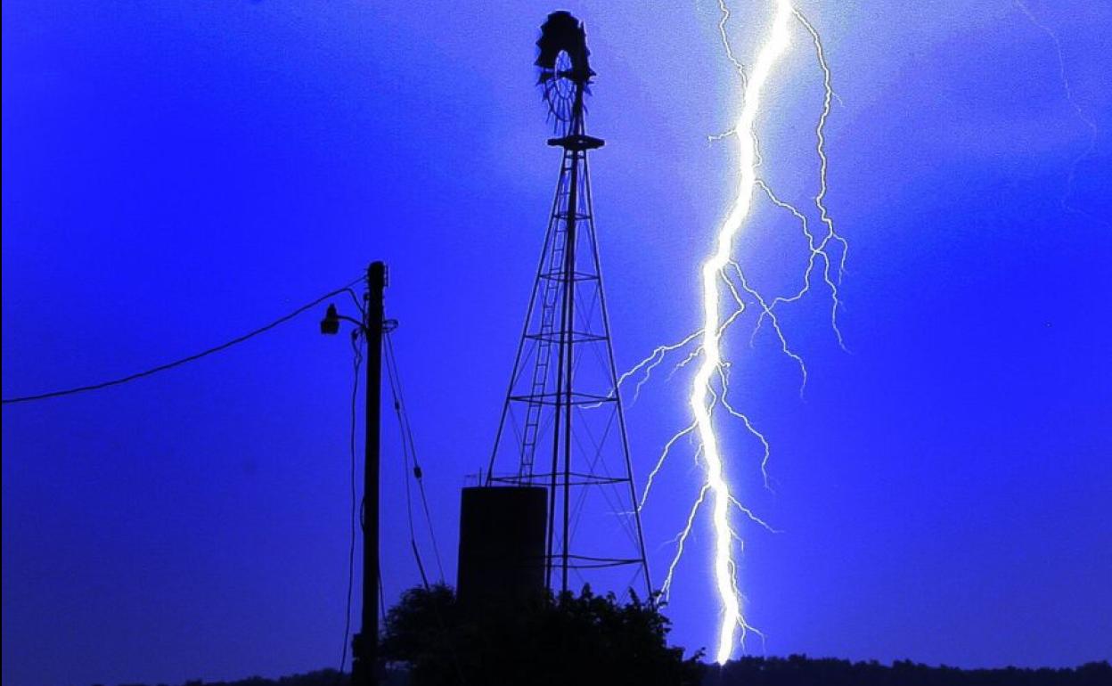 Imagen de archivo de un rayo.