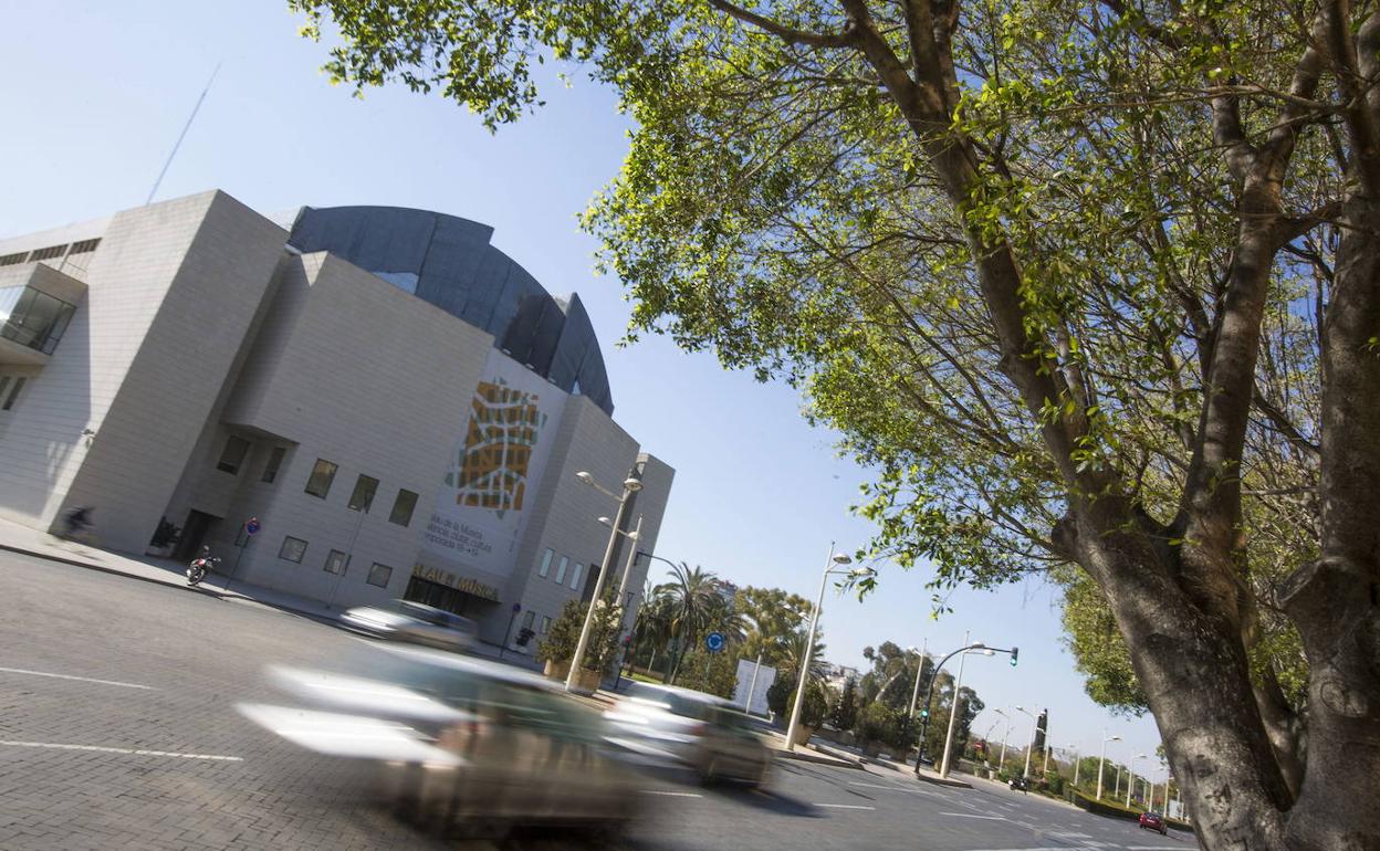 Exterior del Palau de la Música, institución que ayer cumplió 33 años. 